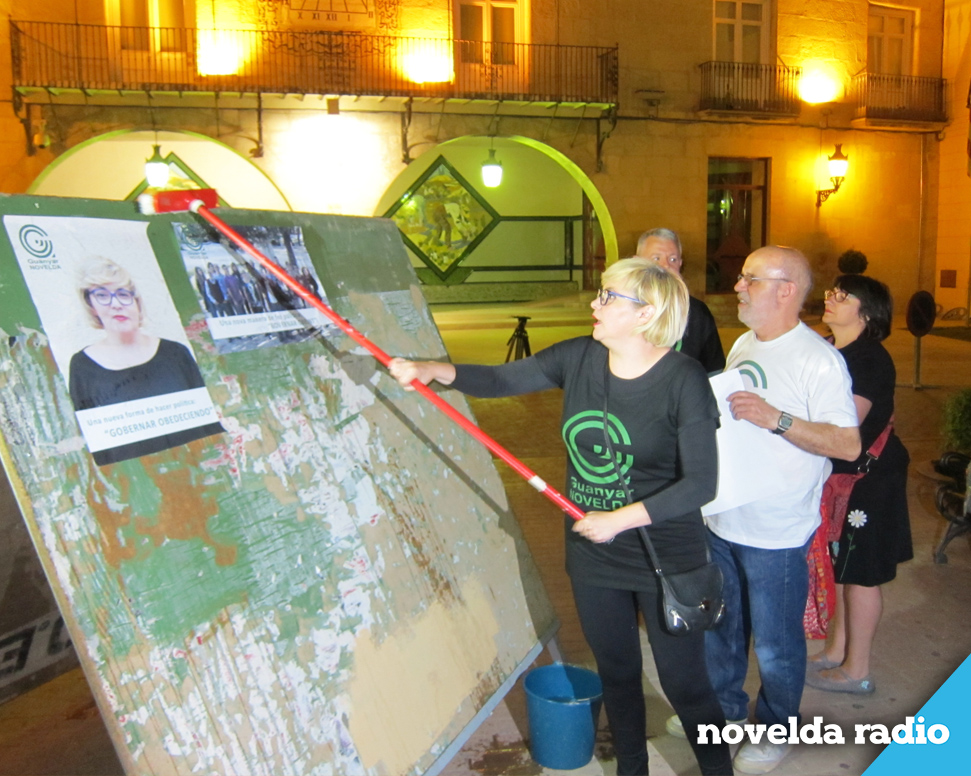 2015.05.08 - Pegada carteles Guanyar