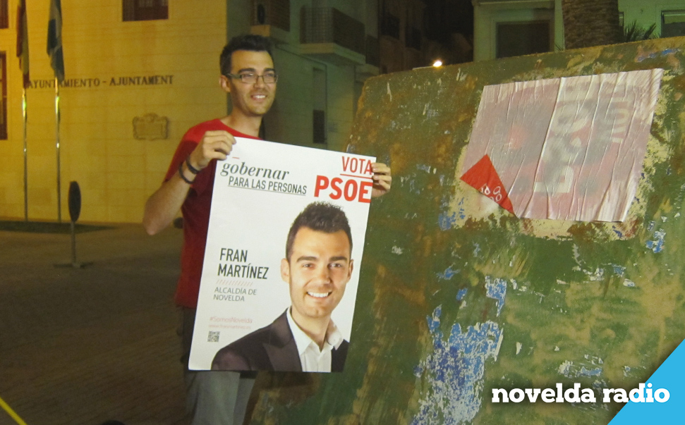 2015.05.08 - Pegada carteles PSOE