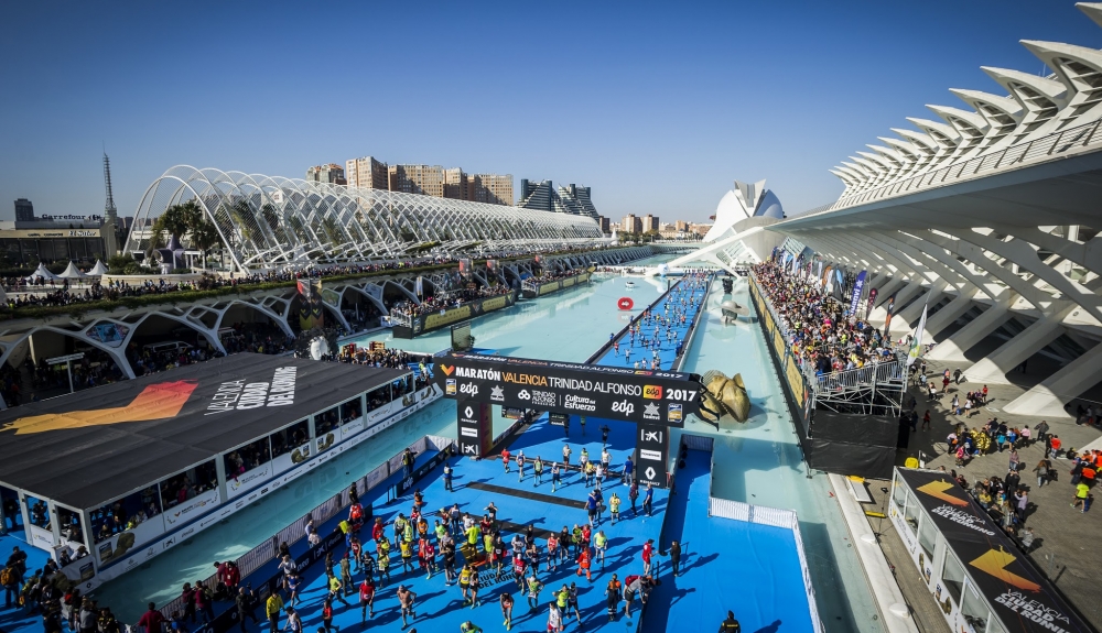 article-records-maraton-valencia-2017-5a12eaac78287